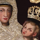 ▲	Obraz Matki Bożej, namalowany w 1612 r., koronowany przez Prymasa Tysiąclecia, kard. Stefana Wyszyńskiego, w 1970 r.