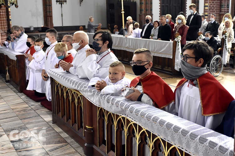 Msza św. prymicyjna o. Miłosza Mażewskiego w wałbrzyskiej kolegiacie