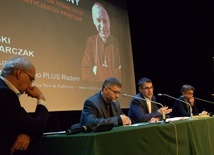 Publicyści podczas debaty. Od lewej: Wojciech Sałek, Franciszek Kucharczak, Michał Karnowski i Grzegorz Górny.