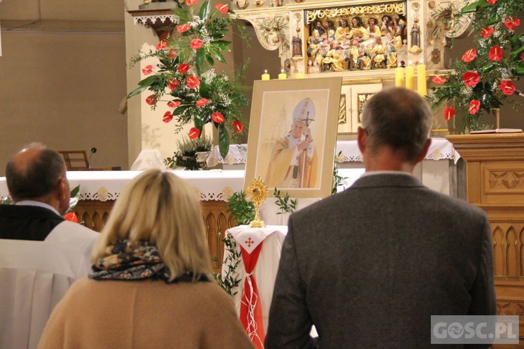 Peregrynacja relikwii św. Jana Pawła II w Świebodzinie