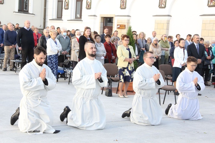 4 alumnów WSD w Tuchowie otrzymało święcenia diakonatu