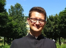 Ks. Artur święcenia kapłańskie przyjął w 2013 r. 