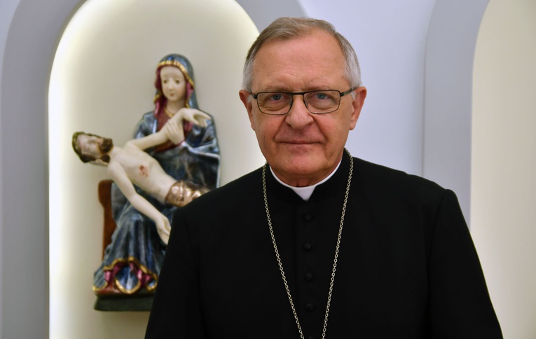 Bp Edward Dajczak apeluje o modlitwę w intencji pojednania