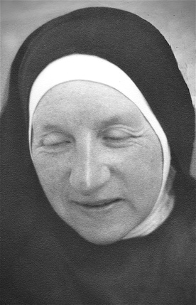 ▲	Sługa Boża zmarła w opinii świętości 15 maja 1961 roku w Laskach.