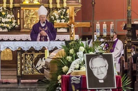 Pogrzeb ks. Jana Guzowskiego