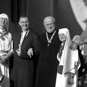 Śp. bp Józef Zawitkowski wszystkim pielgrzymom wskazywał drogę do Maryi i Jej Syna.