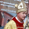 Bp Jeż: Kościół, chociażby miał stracić połowę wiernych, będzie głosił prawdę o człowieku i jego godności