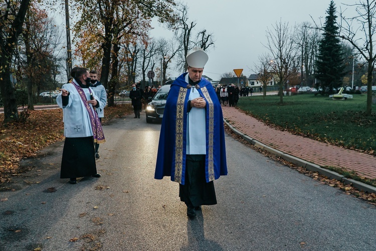 Uroczystości pogrzebowe śp. bp. Józefa Zawitkowskiego