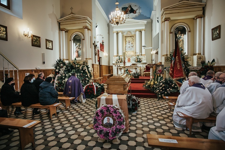 Uroczystości pogrzebowe śp. bp. Józefa Zawitkowskiego