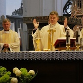 Liturgii przewodniczył i słowo Boże wygłosił bp Zbigniew Zieliński.