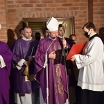 Msza św. za zmarłych kapłanów i biskupów