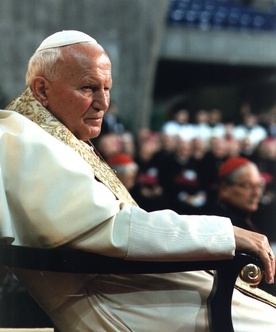 Jan Paweł II w kanonie lektur szkolnych