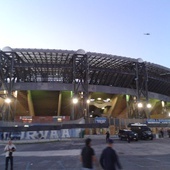 Stadion w Neapolu nosi już imię Diego Armando Maradony