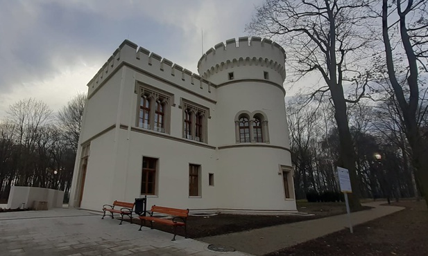 Bytom. Odnowiono oficynę Pałacu Tiele-Wincklerów w Miechowicach [ZDJĘCIA]