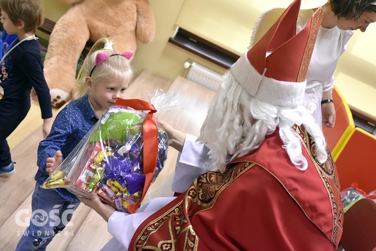 Wizyta św. Mikołaja w przedszkolu sióstr prezentek