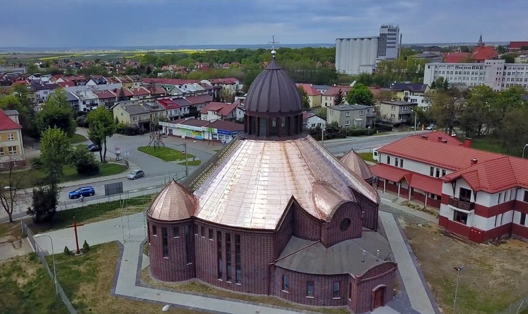Oleśnica. Parafia zaprasza na 24-godzinną modlitwę różańcową