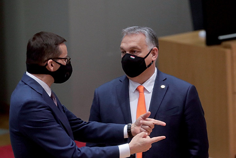 Premierzy Polski i Węgier na unijnym szczycie.