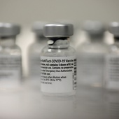Niedzielski: do wtorku, do godz. 18.30, ponad 14 tys. osób przyjęło pierwszą dawkę szczepionki przeciwko COVID-19