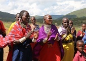 Masajowie porozumiewają się w języku Maa