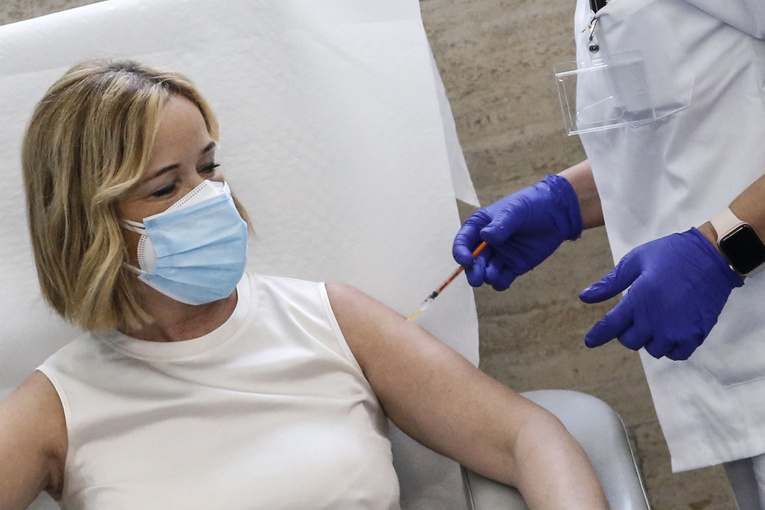 W poniedziałek dotrze do Polski kolejna partia szczepionki przeciw koronawirusowi