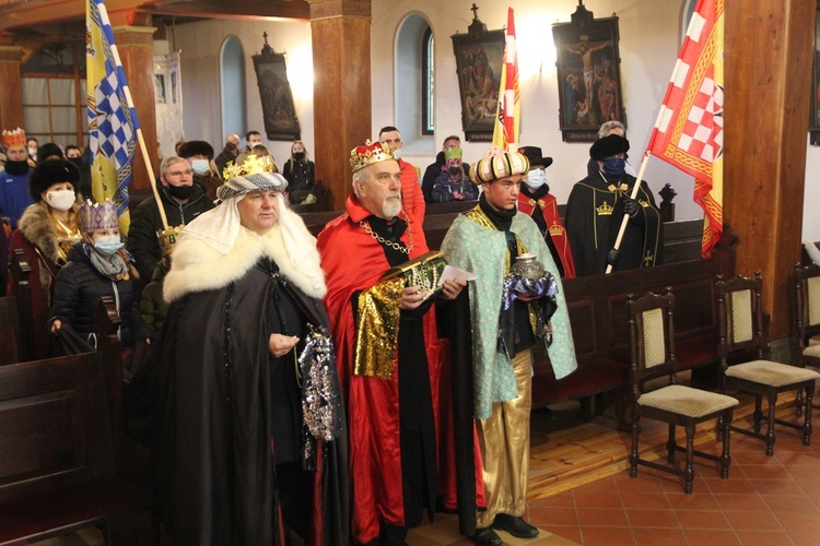 Zmotoryzowany Orszak Trzech Króli 2021 objechał gminę Czernica