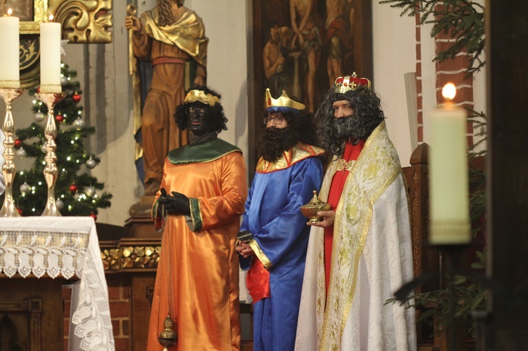 Trzej Królowie w Brzegu. Złóż Jezusowi swoje dary