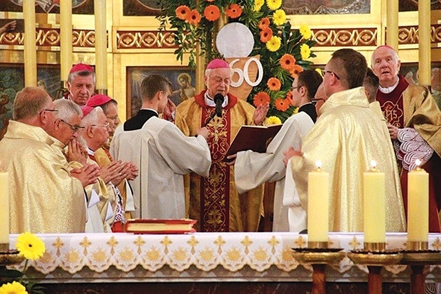 – Kapłaństwo jest moim życiem. Moje życie jest kapłaństwem – powiedział bp Dyczkowski w 60. rocznicę święceń.