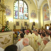 Bp Andrzej Jeż zawierzył diecezję tarnowską św. Józefowi w 2019 roku.