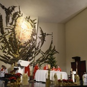 40 lat minęło - parafia Ducha Świętego w Mielcu