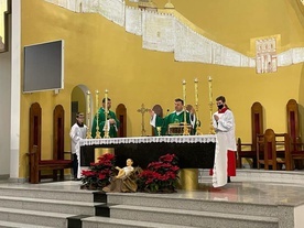 Msza św. w intencji powstańców w kościele św. Brata Alberta. 