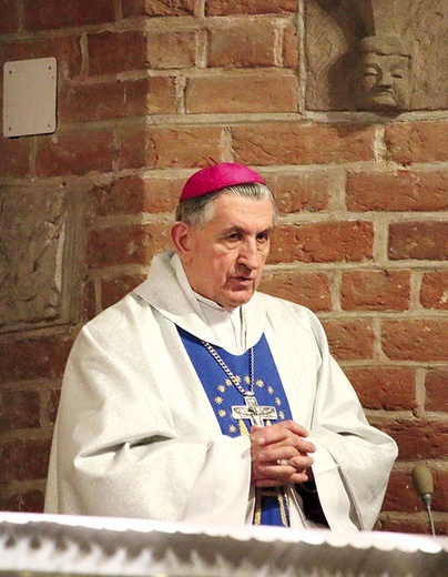 ▲	Biskup Jan Styrna.