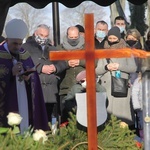 Pogrzeb śp. ks Mariana Kopcia - pochówek na cmentarzu