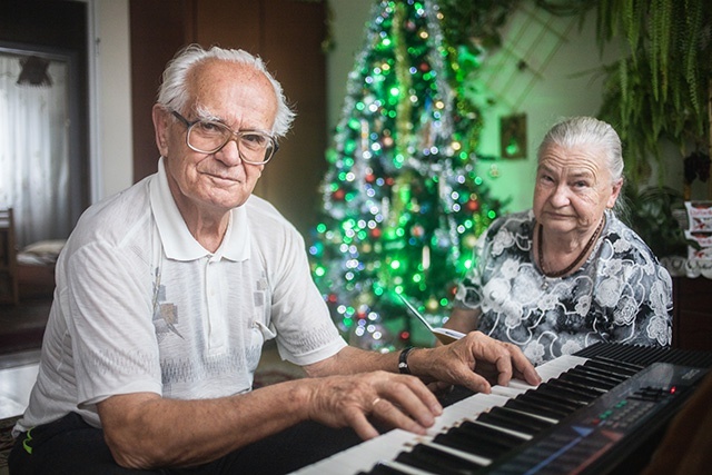 – Każda nasza rocznica ślubu, obchodzona 22 czerwca, to dla nas wielkie święto – mówią Dorota i Antoni Dżoniowie, którzy przeżyli ze sobą już 65 lat.