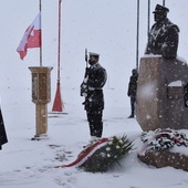 Prezydent Andrzej Duda złożył kwiaty przy pomniku gen. Hallera.