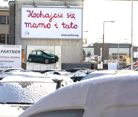 Bilbordy o miłości w centrum miasta. O co chodzi?