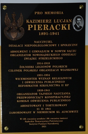 W Nowym Sączu odsłonięto tablicę upamiętniającą Kazimierza Pierackiego