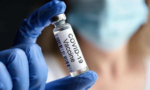 Kolejne państwa wstrzymują szczepienia preparatem AstraZeneca