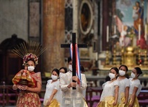 Papież do Filipińczyków: głoście Ewangelię służąc i kochając braci