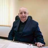 – Wspólnotą odpowiedzialną za małżeństwo i rodzinę jest parafia. Jej członkowie powinni wzajemnie się ubogacać i sobie towarzyszyć – mówi za papieżem Franciszkiem ks. S. Paszkowski.