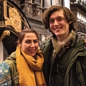 ▲	Akt konwersji odbył się na początku marca w archikatedrze oliwskiej. Na zdjęciu Ryan z żoną Natalią.