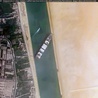 Znamy prawdopodobną przyczynę utknięcia kontenerowca w Kanale Sueskim
