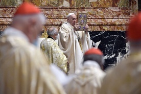 Franciszek podczas Mszy Zmartwychwstania Pańskiego