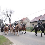 Wielkanocna procesja konna w Ostropie