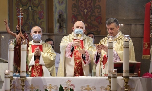 Ostatnia liturgia pogrzebowa, sprawowana podczas pożegnania ks. kan. Stanisława Byrdziaka w Czańcu.