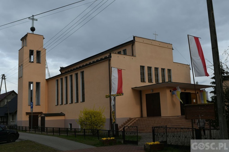 Parafia w Radnicy ma 50 lat