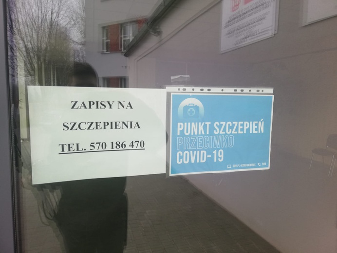 Śląskie. Powszechne szczepienia na koronawirusa. Potrzebni wolontariusze, szkolenie farmaceutów i łatwiejsze zapisy