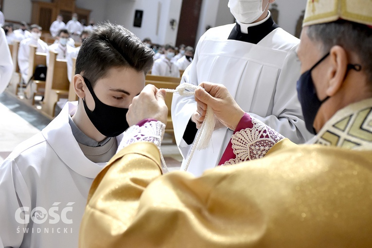 Błogosławieństwo ceremoniarzy i lektorów w diecezji świdnickiej 2021