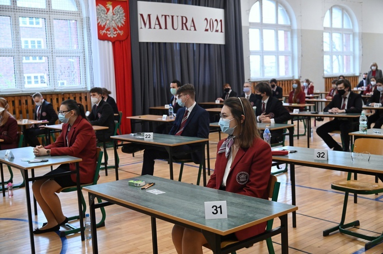 Matura 2021: Na egzaminie z polskiego "Lalka" i "Ziemia obiecana"