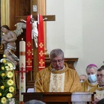 Ostatnie pożegnanie ks. prof. Józefa Kiedosa w Jaworzu - Msza św. dla kapłanów