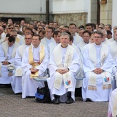 Dla kapłanów - u stóp Matki Bożej i najwyższych szczytów Alp